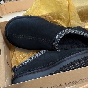 Koolaburra by UGG Men's Black Slip-On Loafers